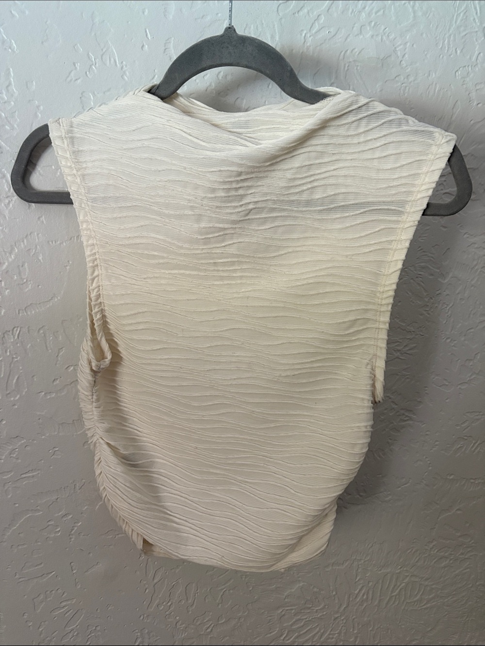 Women's Cream Textured Scrunched Top
